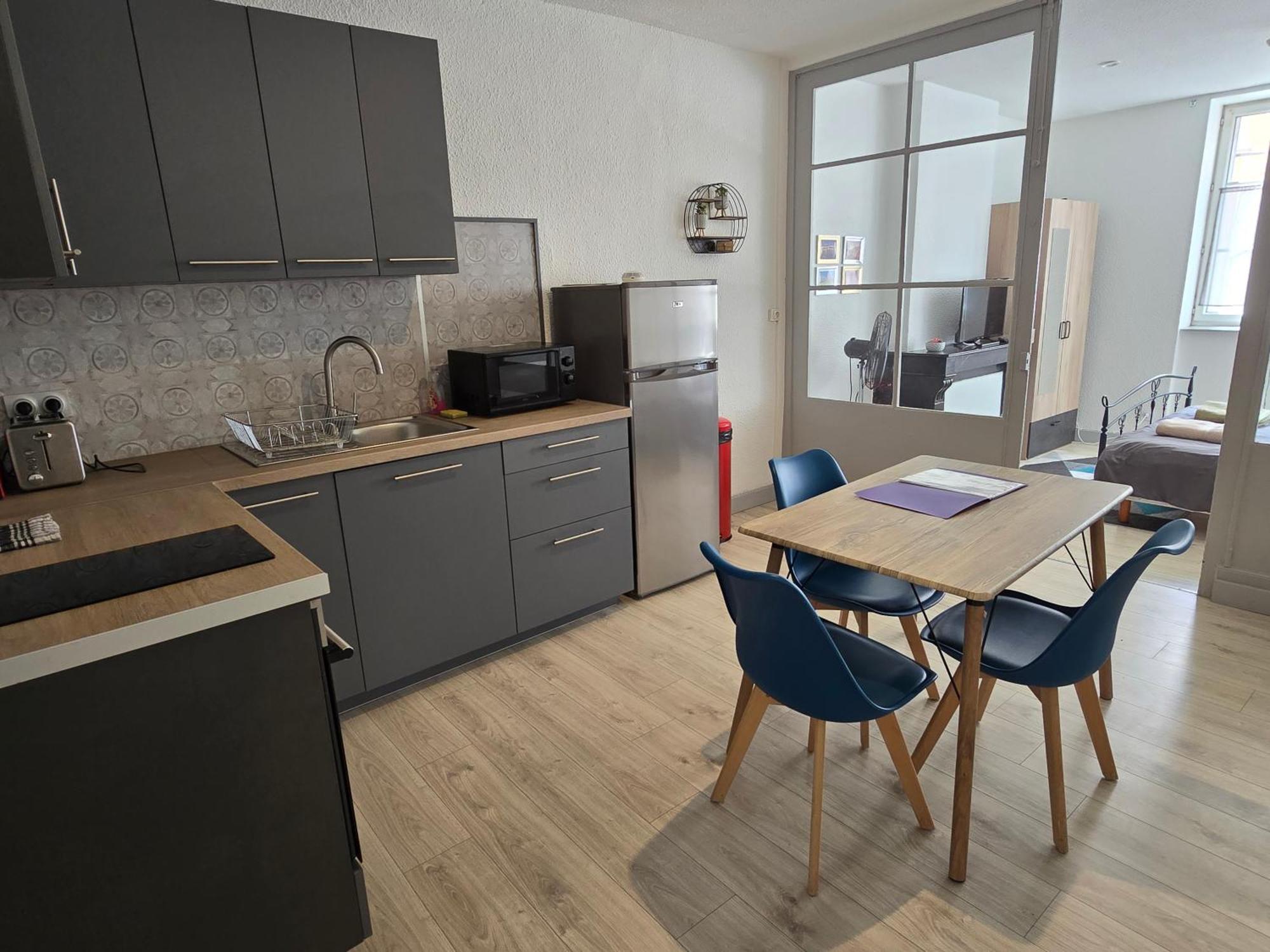Appartement Au Calme Idealement Place A Macon. Kültér fotó